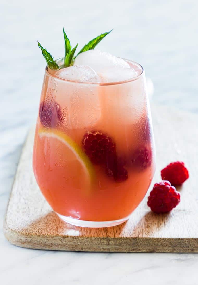 Gorgeous Raspberry Vodka Lemonade Cocktail