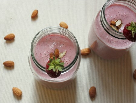 Strawberry, Almond and Banana Smoothie