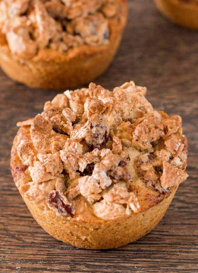 crunchy cashew cranberry stresuel granola muffins | Recipes From A Pantry