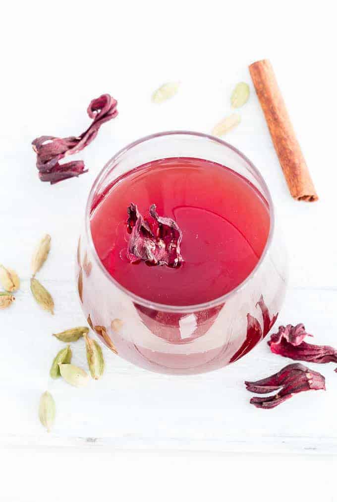Hibiscus Pomegranate Mulled Tea – West African Flavours