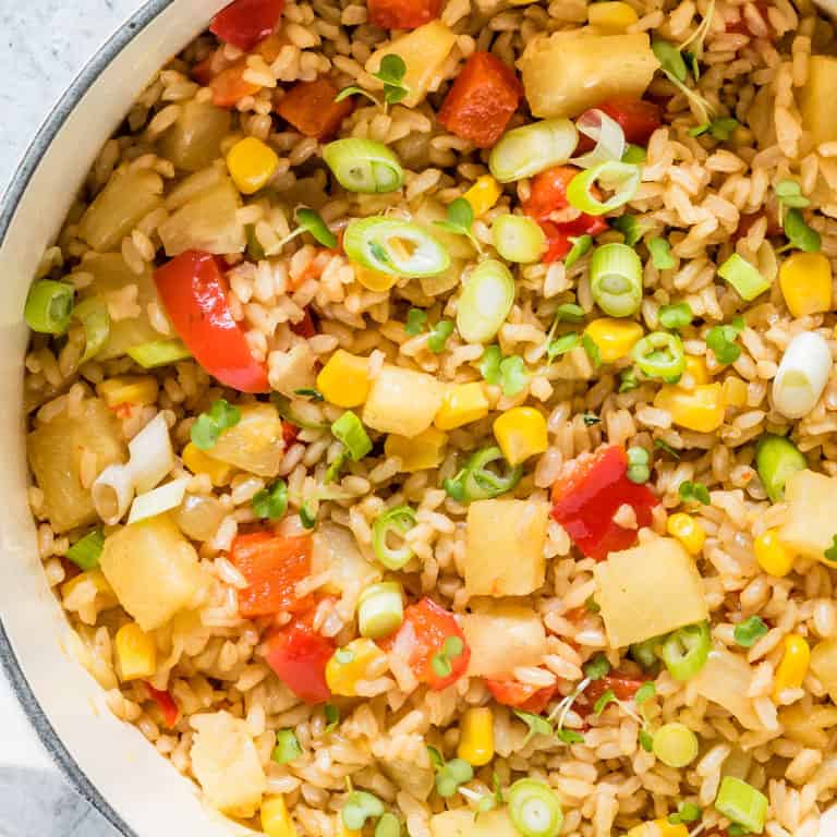 Pineapple fried rice in abowl