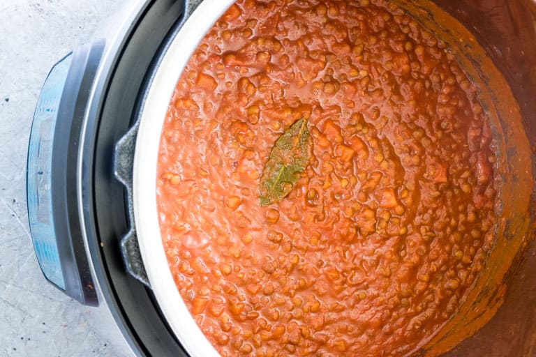 pressure cooker lentil soup in the instant pot