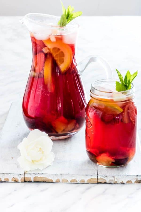 Non Alcoholic Sangria (Sangria Mocktail) - Recipes From A Pantry