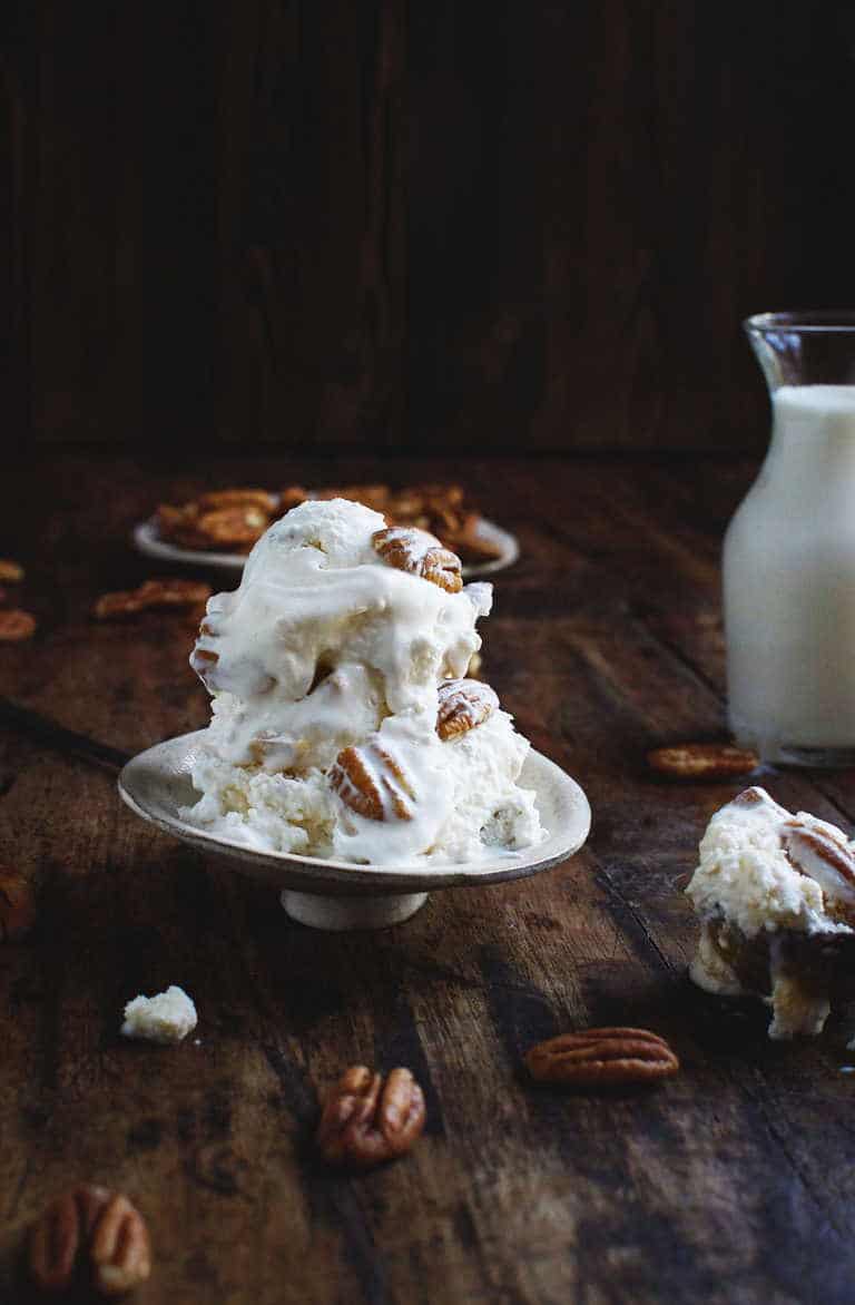 These keto desserts are so good you might feel like you're cheating on you're ketogenic diet (but you're not). 17 keto desserts including keto cookies, keto pudding, keto ice cream, keto muffins, keto granola, and more. #ketodesserts #ketogenicdesserts #ketodessertercipes #ketodiet #ketogenicdiet #keto