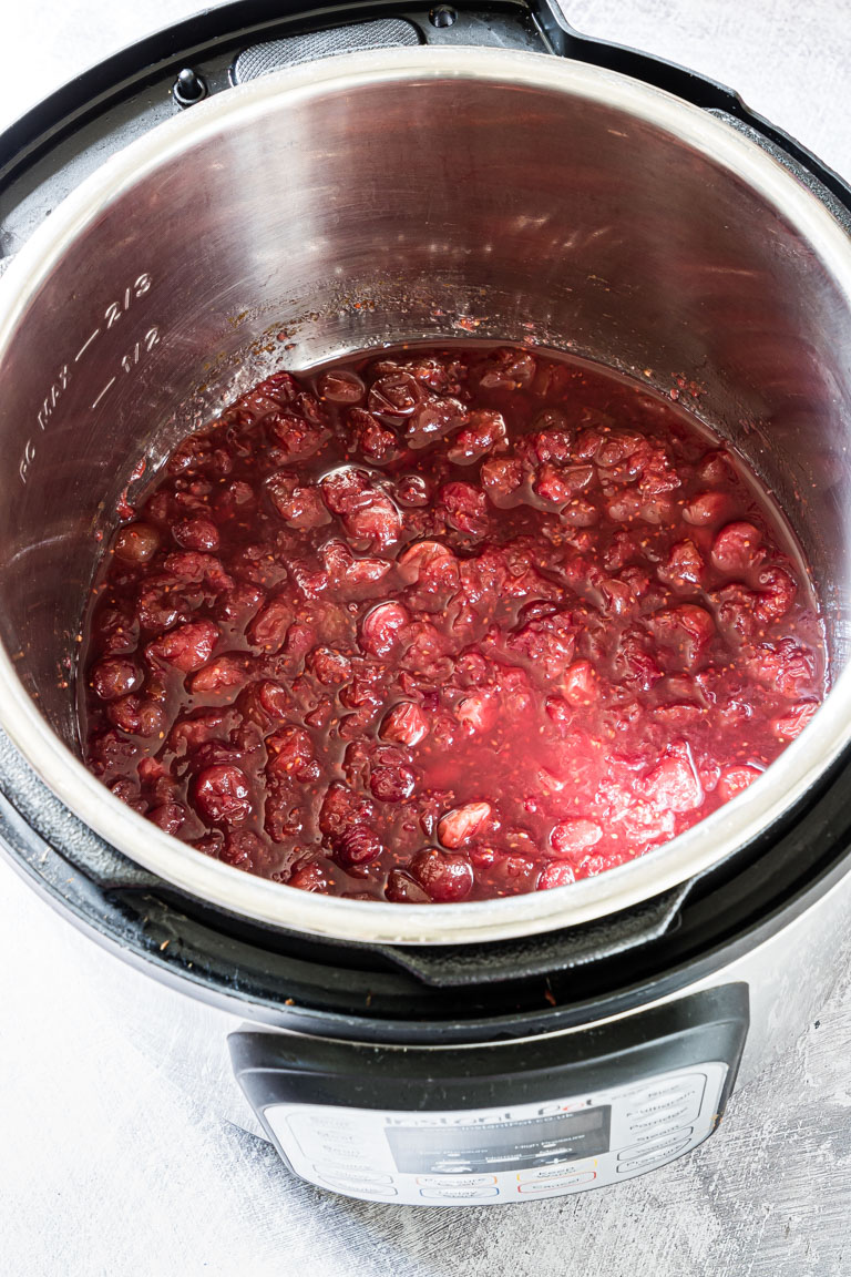 instant pot cranberry sauce inside the instant pot insert