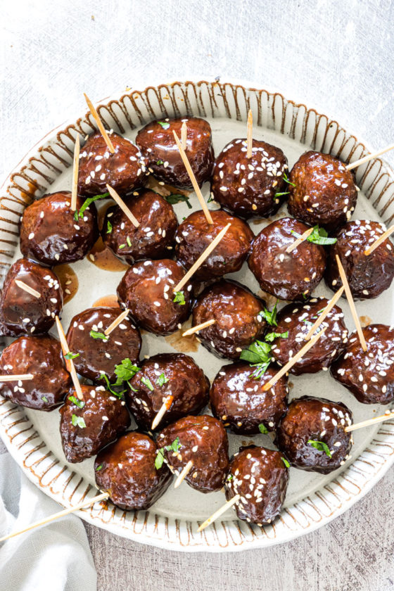 Slow Cooker Grape Jelly Meatballs - Yummy Recipe