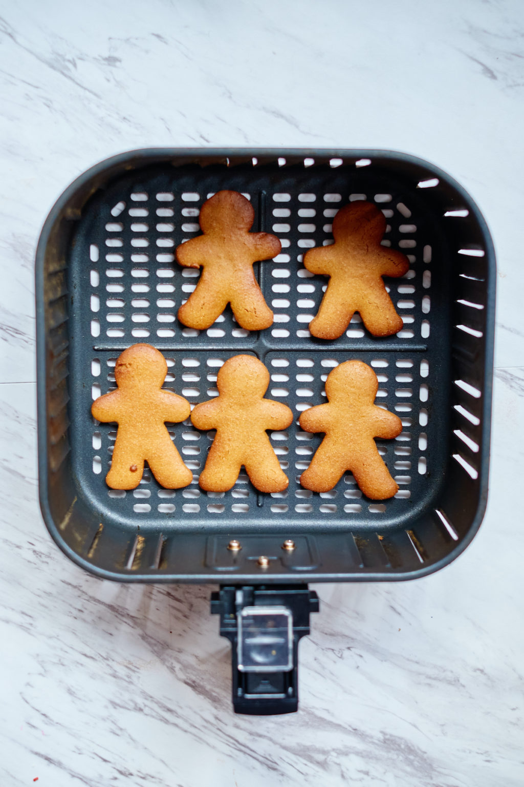 Air Fryer Gingerbread Man Cookies Recipes From A Pantry