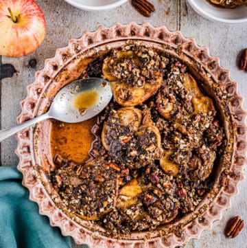 Baked Apples With Pecan Streusel - Recipes From A Pantry