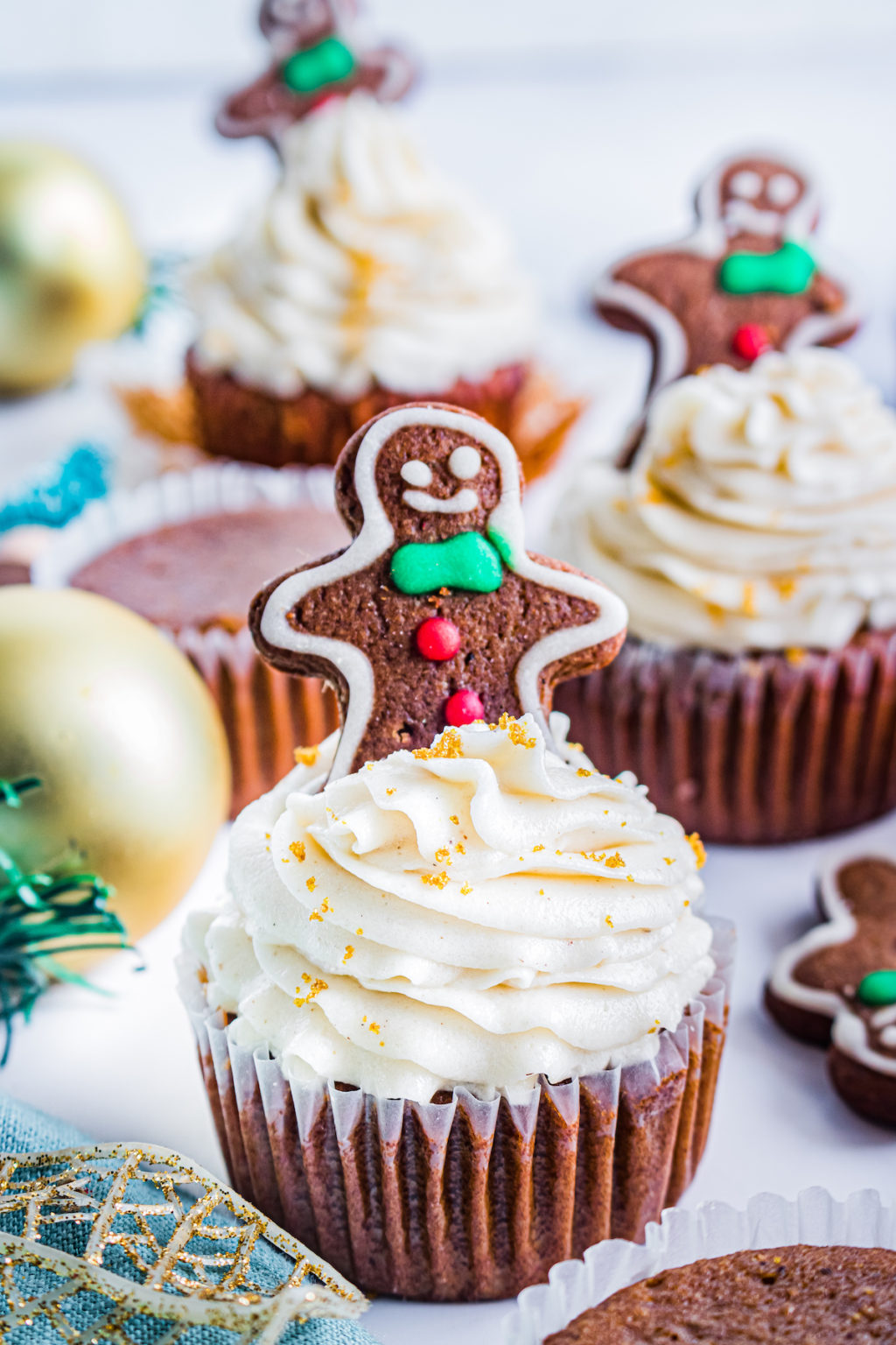 gingerbread cupcakes IMG 7606