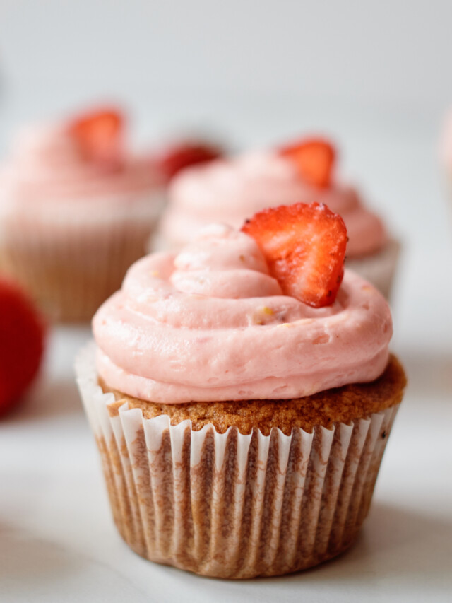 Strawberry Churro Cupcakes Story