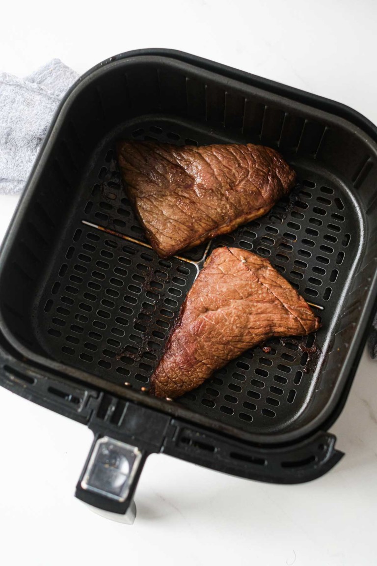 top down view showing how to reheat steak in air fryer