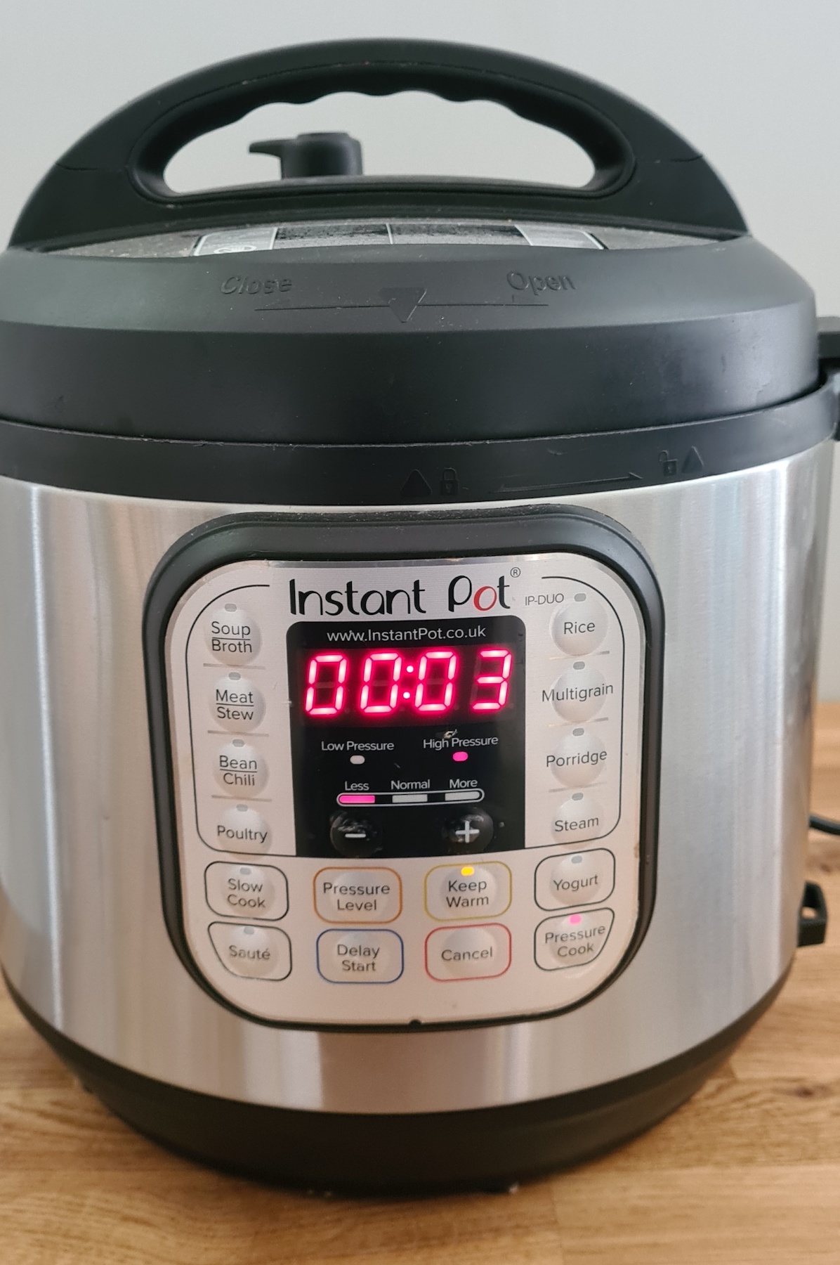 the beginning set up for how to boil water in instant pot