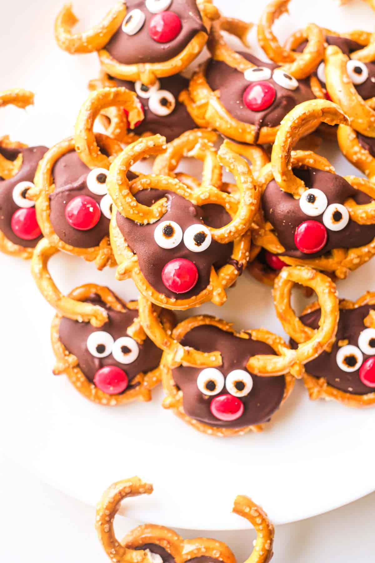 the finished pretzel reindeer treats on a white plate