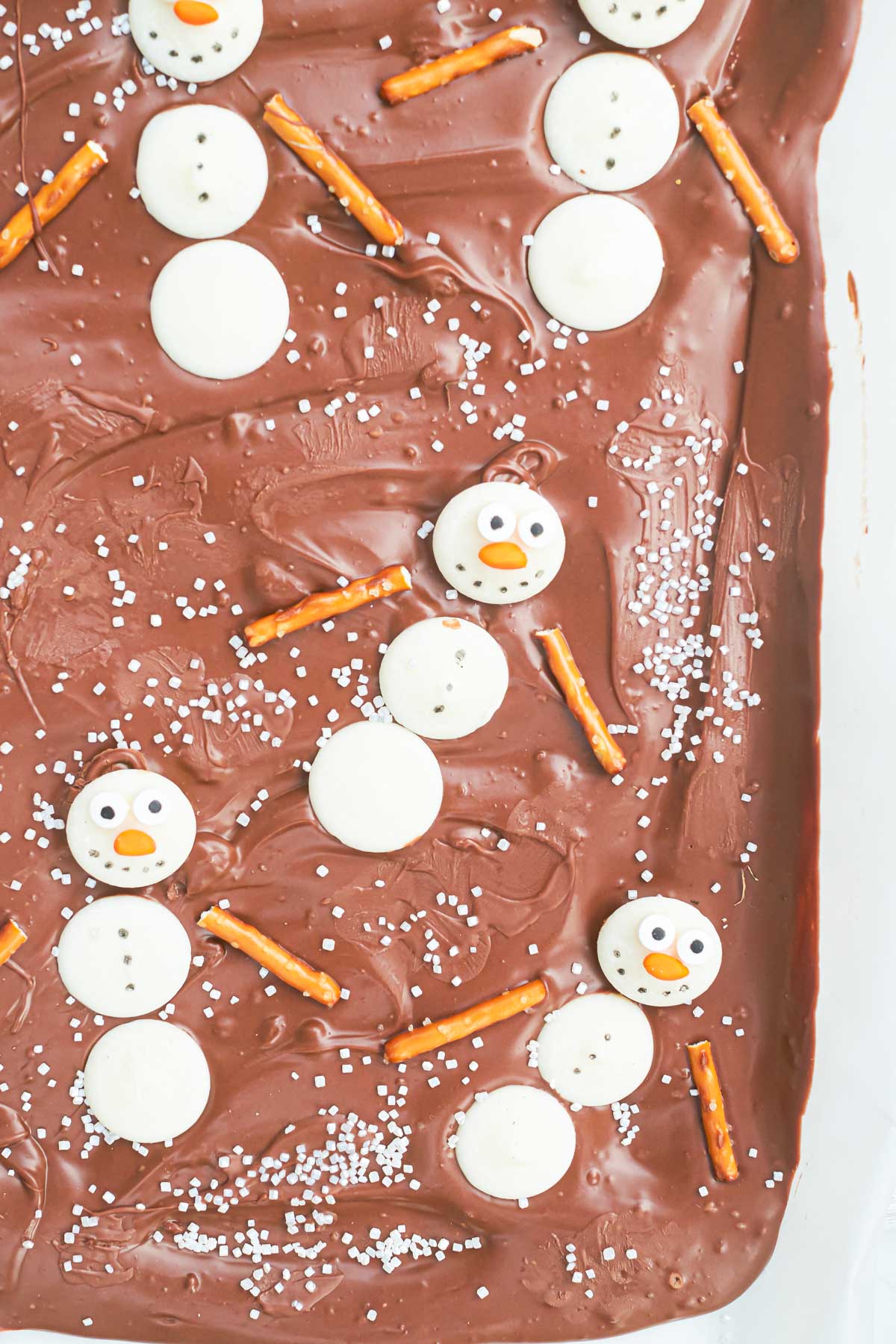 close up view of the completed melted snowman chocolate bark