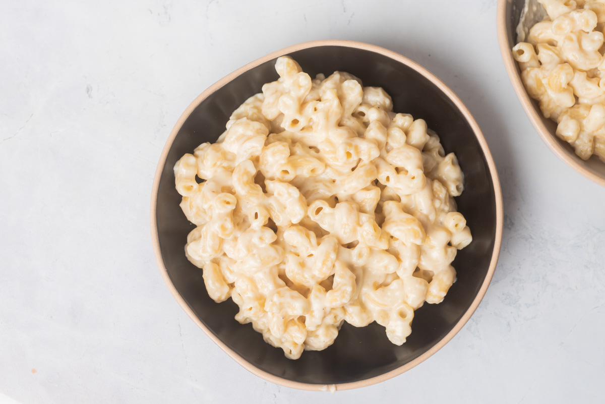the finished stovetop mac and cheese recipe in a serving bowl