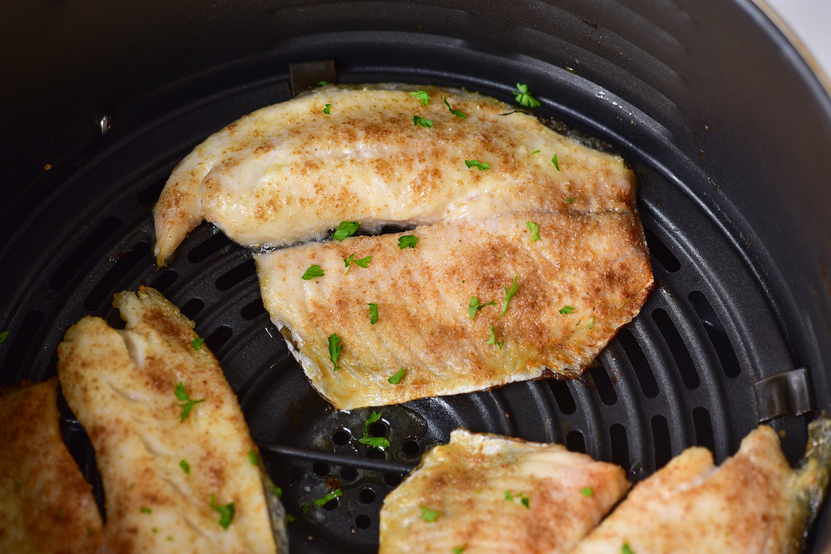 the completed air fryer tilapia recipe